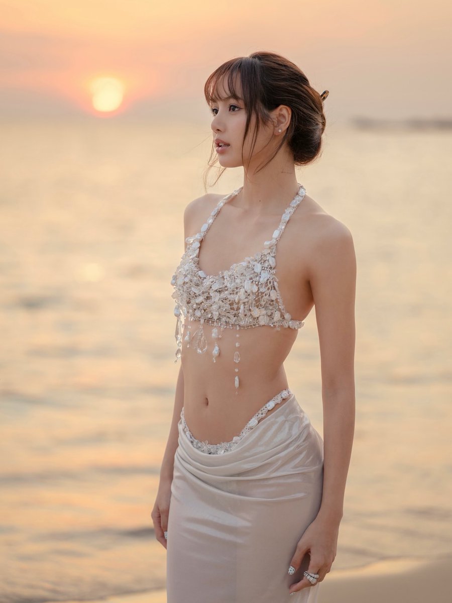 เบ้บลี tweet media