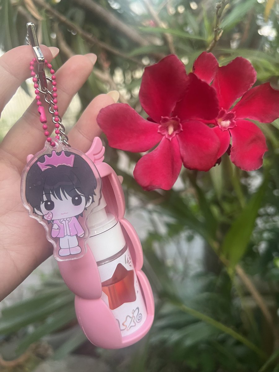 onceinoceandeep's tweet photo. ⋆˚𝜗𝜚˚⋆ giveaway for nct wish concert ⋆˚𝜗𝜚˚⋆

- riku keyring 15 ea

date : 4/4/2026
location : tba
time : tba

#OurWISH_BANGKOK 
#NCTWISH_CONCERT_TOUR_IN_BKK https://t.co/GccgFlznGk