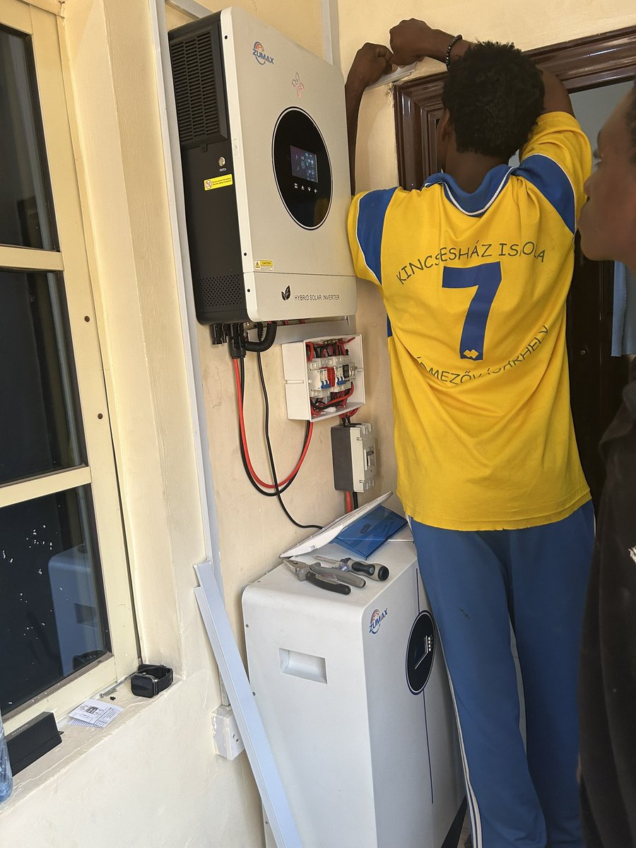 LighthousePS_01's tweet photo. @ruffydfire Good morning 🌞

Another day, another opportunity to power homes and businesses.
Grateful for the work, the growth, and the trust from my clients. ⚡🔋
Do well and patronize me please 🙏 

https://t.co/02o2L3cuJa

#SolarEnergy #Hustle #NewDay #LighthousePowerSolutions https://t.co/ClanmqR6k5