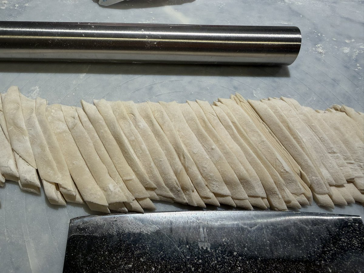 ワイタト tweet media