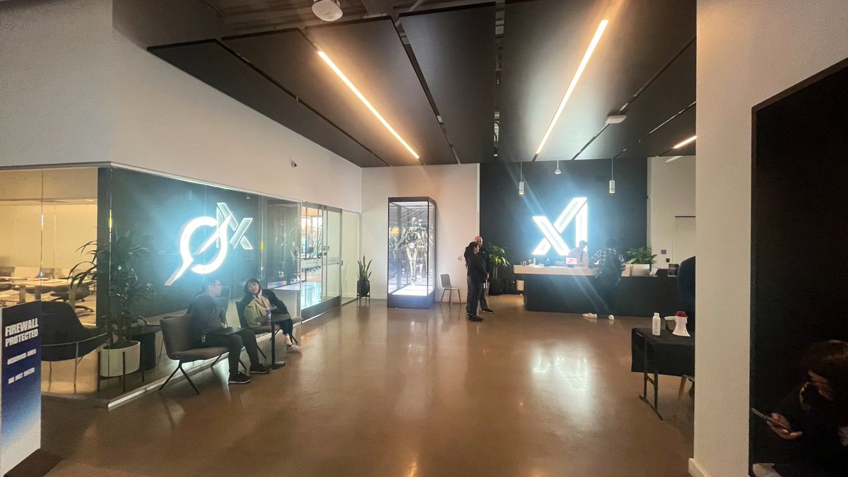 UmarGhani_'s tweet photo. The xAI hackathon changed how I think about building. Talking to people in frontier AI was amazing, but what stuck most was the vision of compute and scaling silicon intelligence to real applications. It showed me how much more there is to learn. I’d love to contribute one day. https://t.co/asU95TIw4o