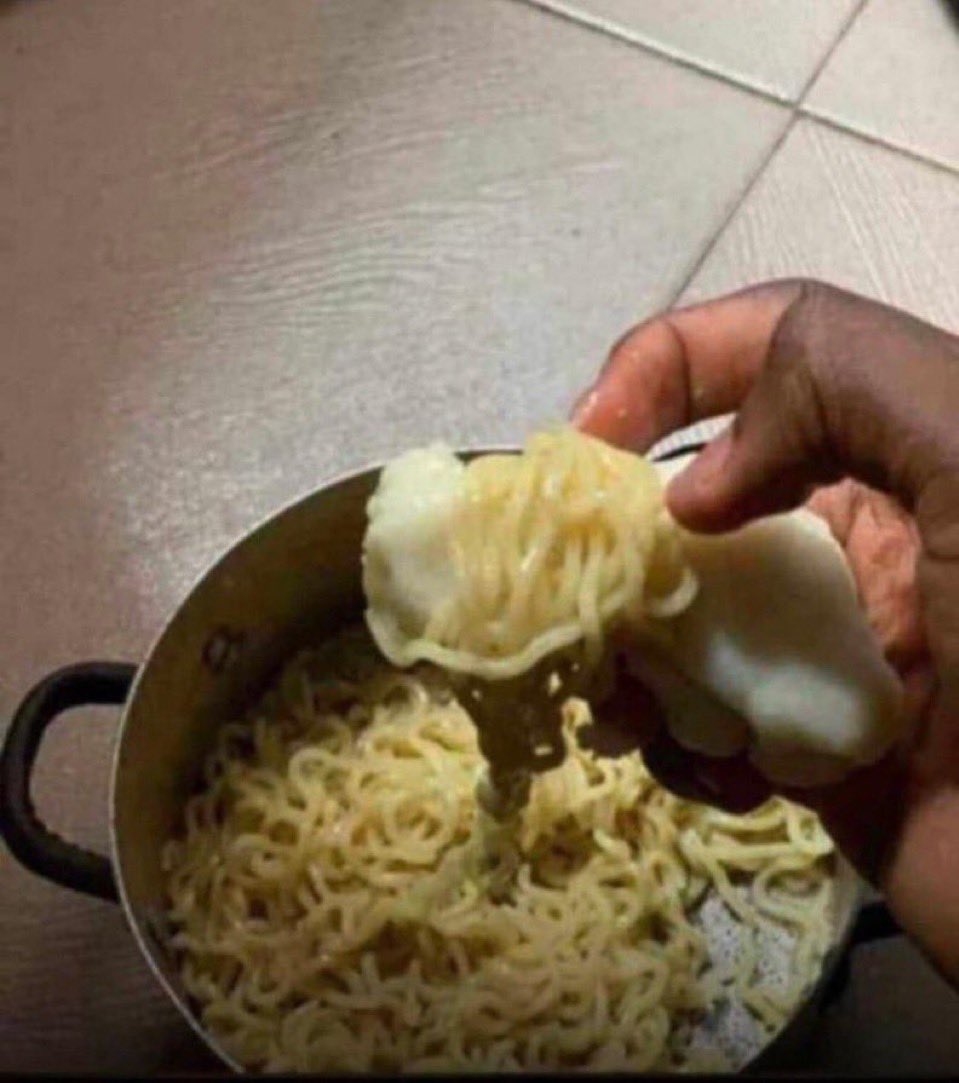 HEIS🥶 tweet media