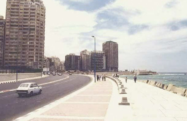 Amro Mostafa tweet media