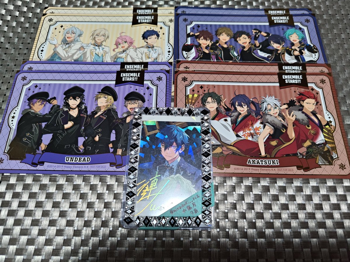 水無月りあ@お取引垢 tweet media