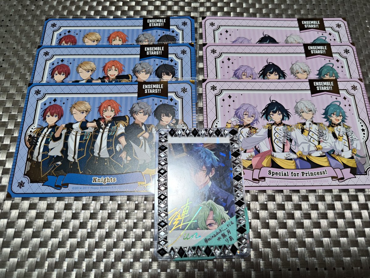 水無月りあ@お取引垢 tweet media