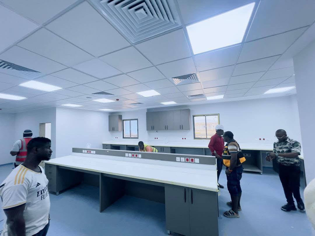pmpmeng's tweet photo. The 300-bed Enugu International Hospital is fast approaching completion, a magnificent, world-class facility equipped with cutting-edge medical technology. It stands as a bold step toward reversing outbound medical tourism and bringing top-tier healthcare closer to home. https://t.co/6StksOwptX
