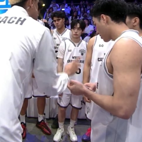 nongred🫕* tweet media