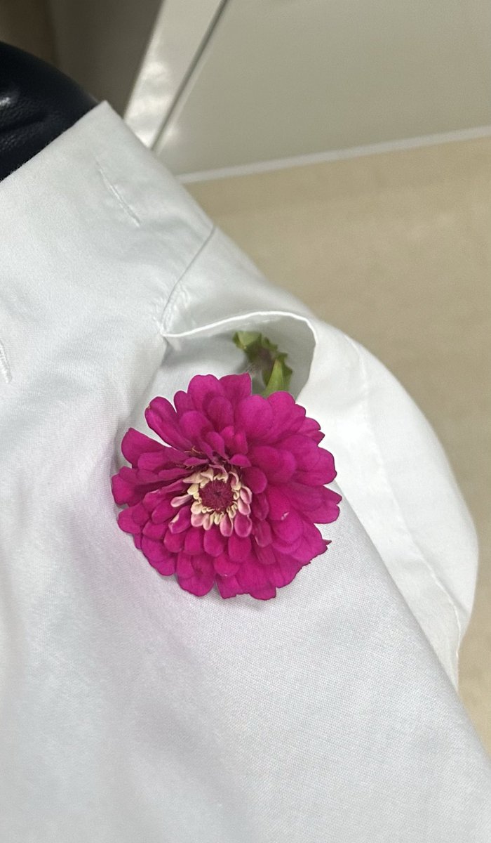 أحب بنوتات دفعتي، مانسيوني من العيديات🥹❤️❤️