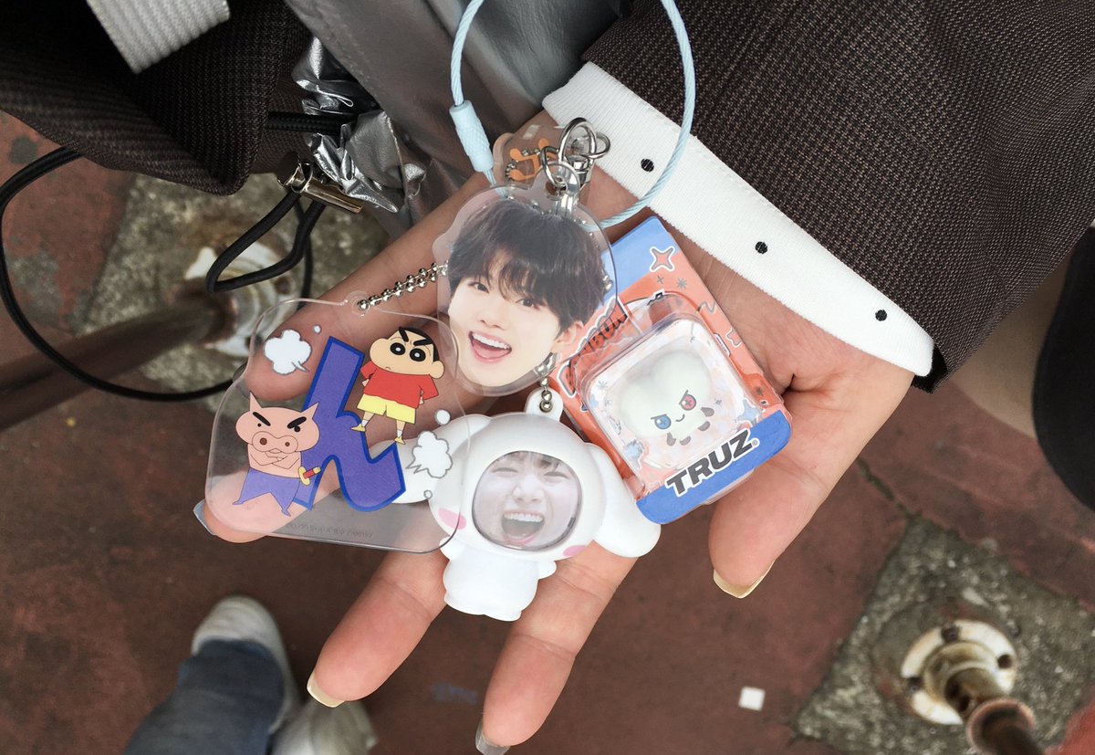 たるる tweet media