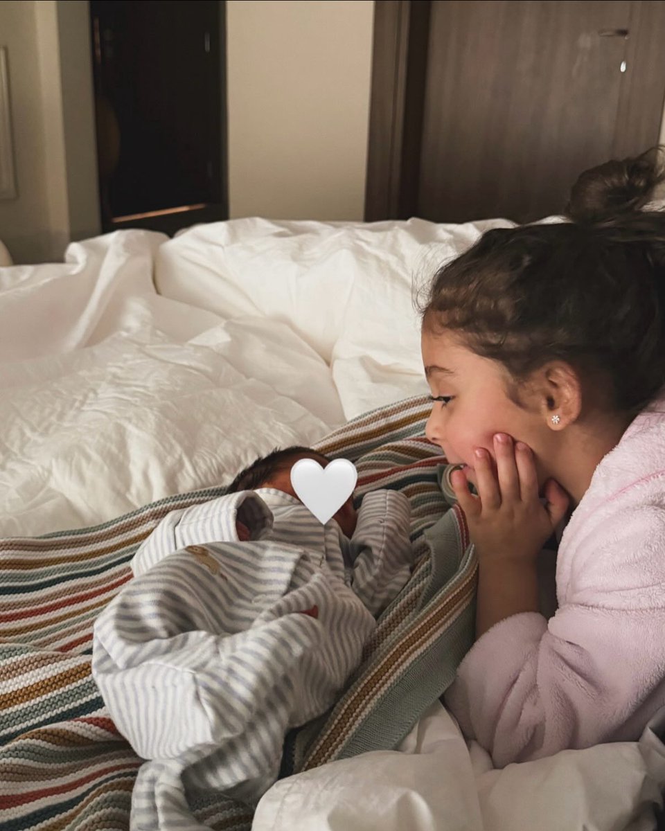 نـوف tweet media