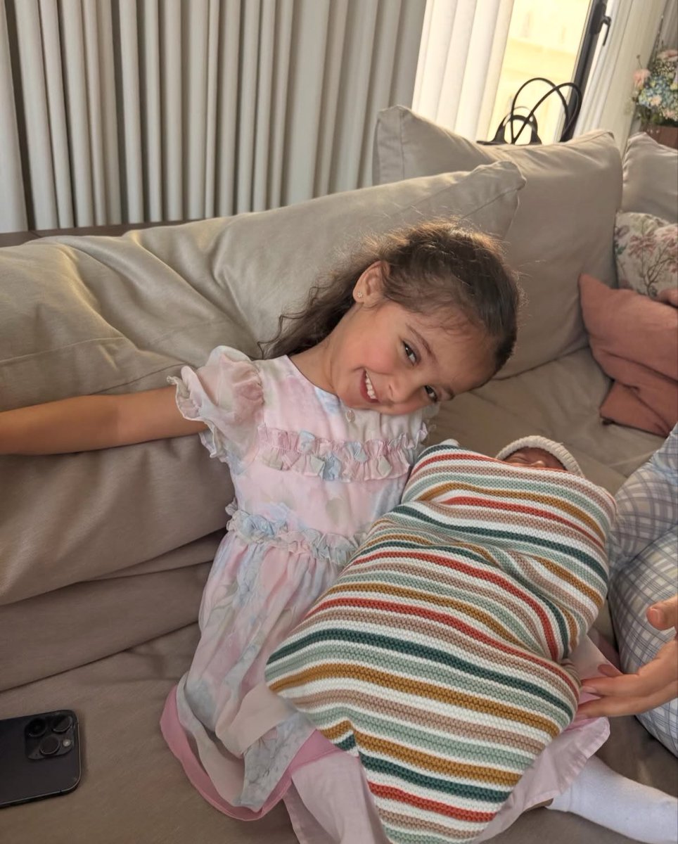 نـوف tweet media