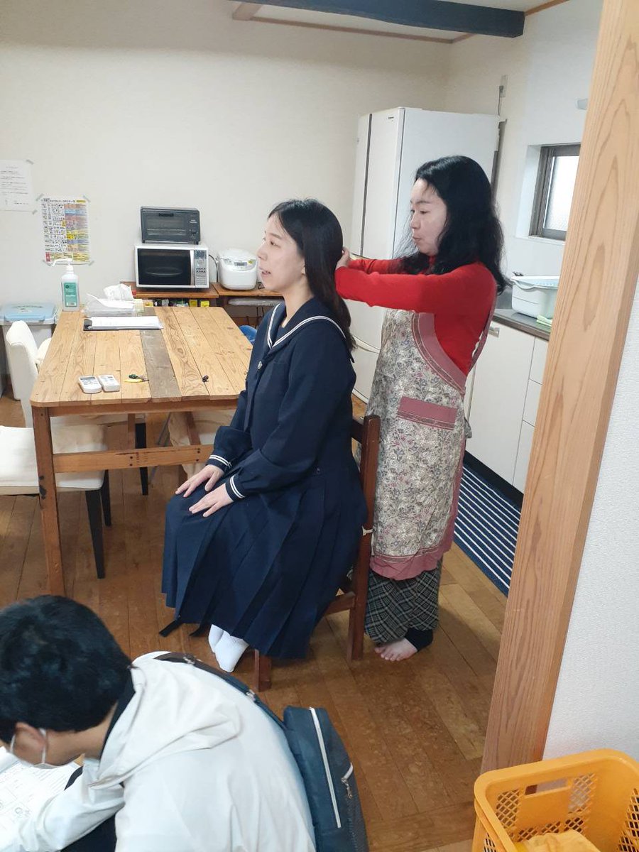 「とりてれ交差点～鳥の劇場×ＮＣＮコラボ～」

日本海ケーブルネットワーク(NCN)と、鳥の劇場のコラボ番組がスタート！

先日２回目の放送に向けた撮影を鳥の劇場とその周辺で行いました✨

番組では鳥の劇場の俳優が、誰かの想い出を再現したり、鳥取の民話や星座の神話をお芝居にしてお届けします！