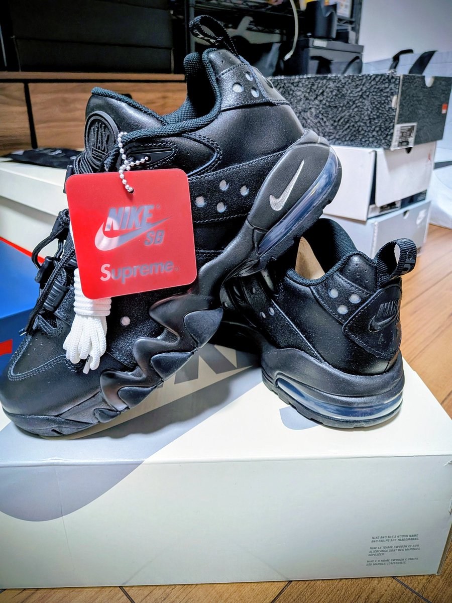 fts8000d's tweet photo. 入院してたときに届いてたやーつ
白買ったなら黒も買っちゃうよね笑
めっちゃ良い感じなのに、なんで定価割れ🤔 https://t.co/aOzKfrSiWL