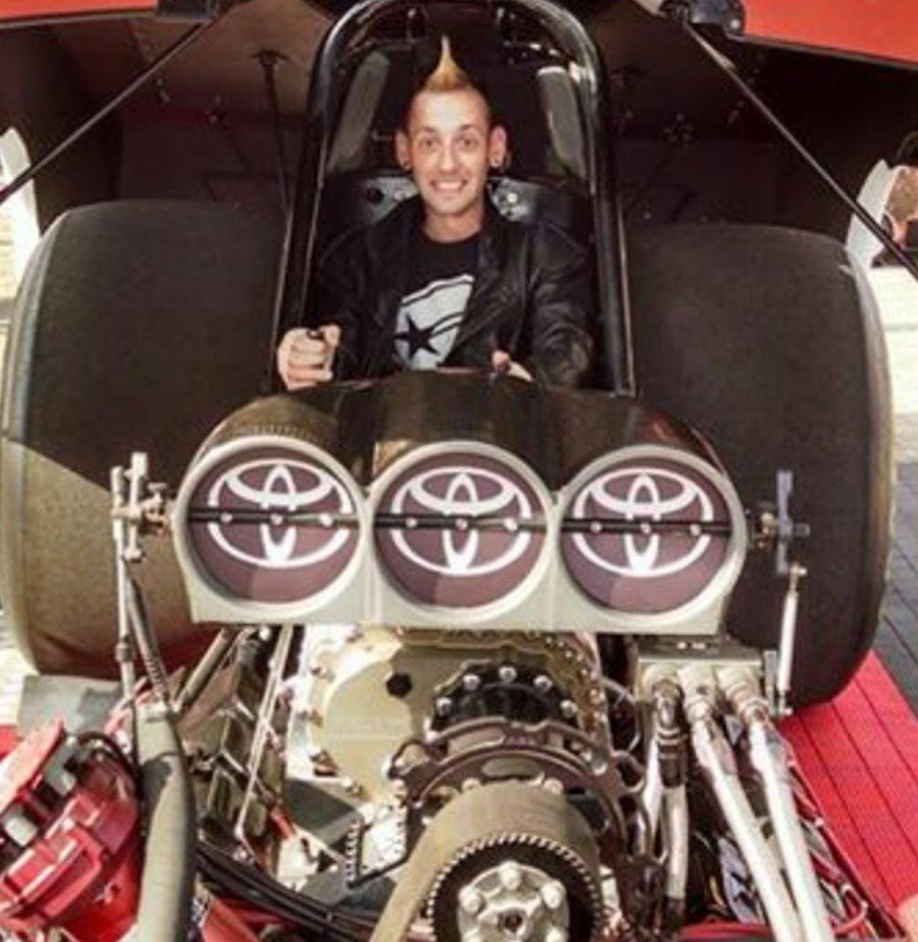 JOHNNY ROTTEN tweet media