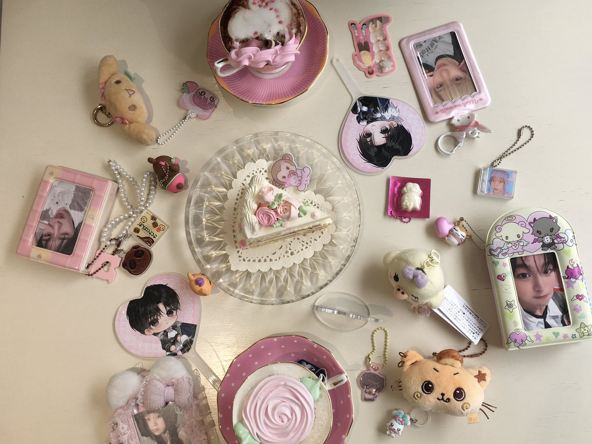 yaanunnu's tweet photo. 🍮💓💓🪽👩🏽‍❤️‍💋‍👩🏻 https://t.co/9kS6F3aThH