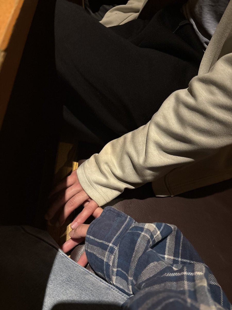 0824abcde's tweet photo. 最近ほぼDTくんと、旦那と3Pしました😌🫶

旦那と居酒屋に行き、旦那の見えない所で…😛 https://t.co/zFdlbaUoQd