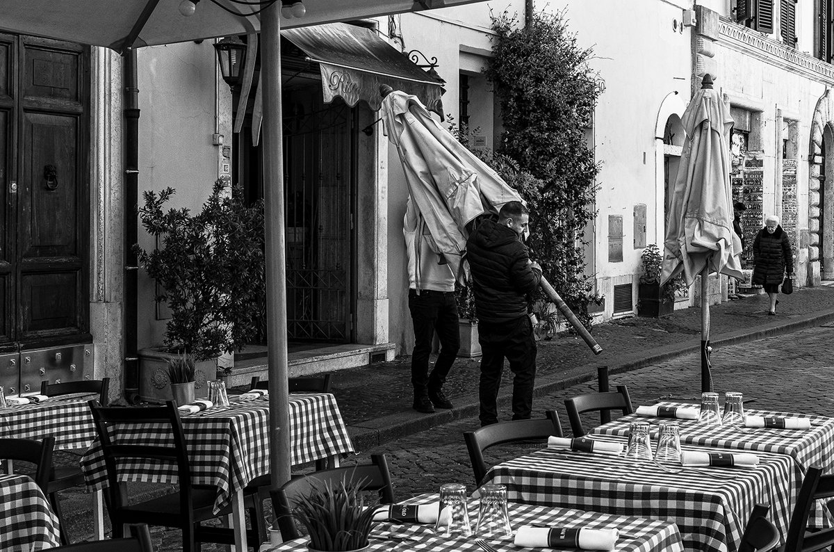‘Our’ flags, everyone raises the flags they know | by Pietro Coppa
privatephotoreview.com/2026/03/30/sto…