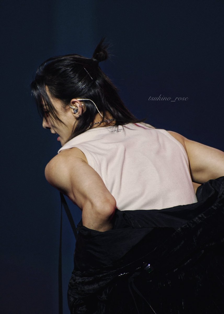 딸기 케이크 🌟Hyunjin Cartier Panther🌟 tweet media