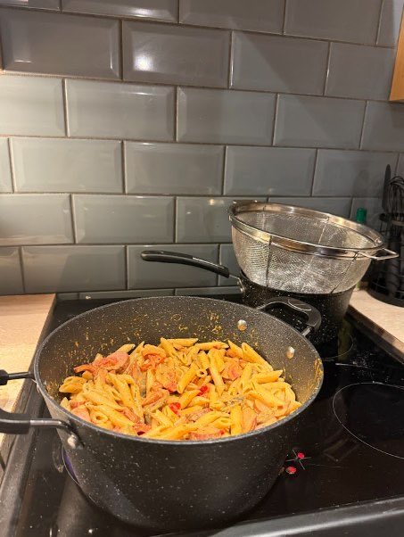 Lucy16Consta's tweet photo. tastes good btw https://t.co/M3AHVTdmRq