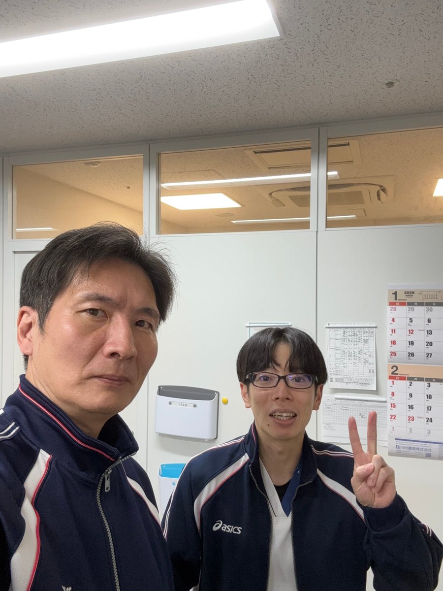 seijin1016's tweet photo. 先日、約12年間勤めた宝塚リハビリテーション病院を退職いたしました。中谷さんをはじめ新人の頃から指導してくださった先輩方、一緒に仕事終わりにタリーズで勉強した同僚、刺激をくれた後輩たちに出会えたことは人生における財産です。 https://t.co/WeT0mlD3Iz