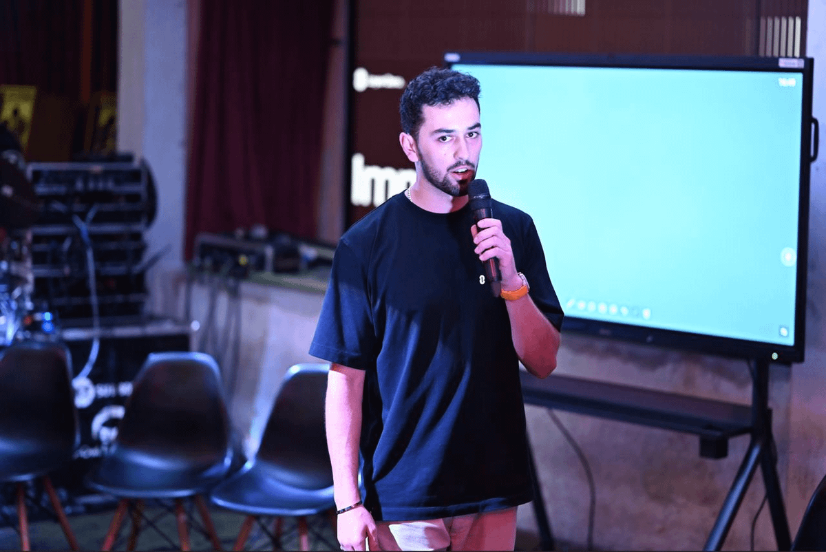 Dom Davis tweet media