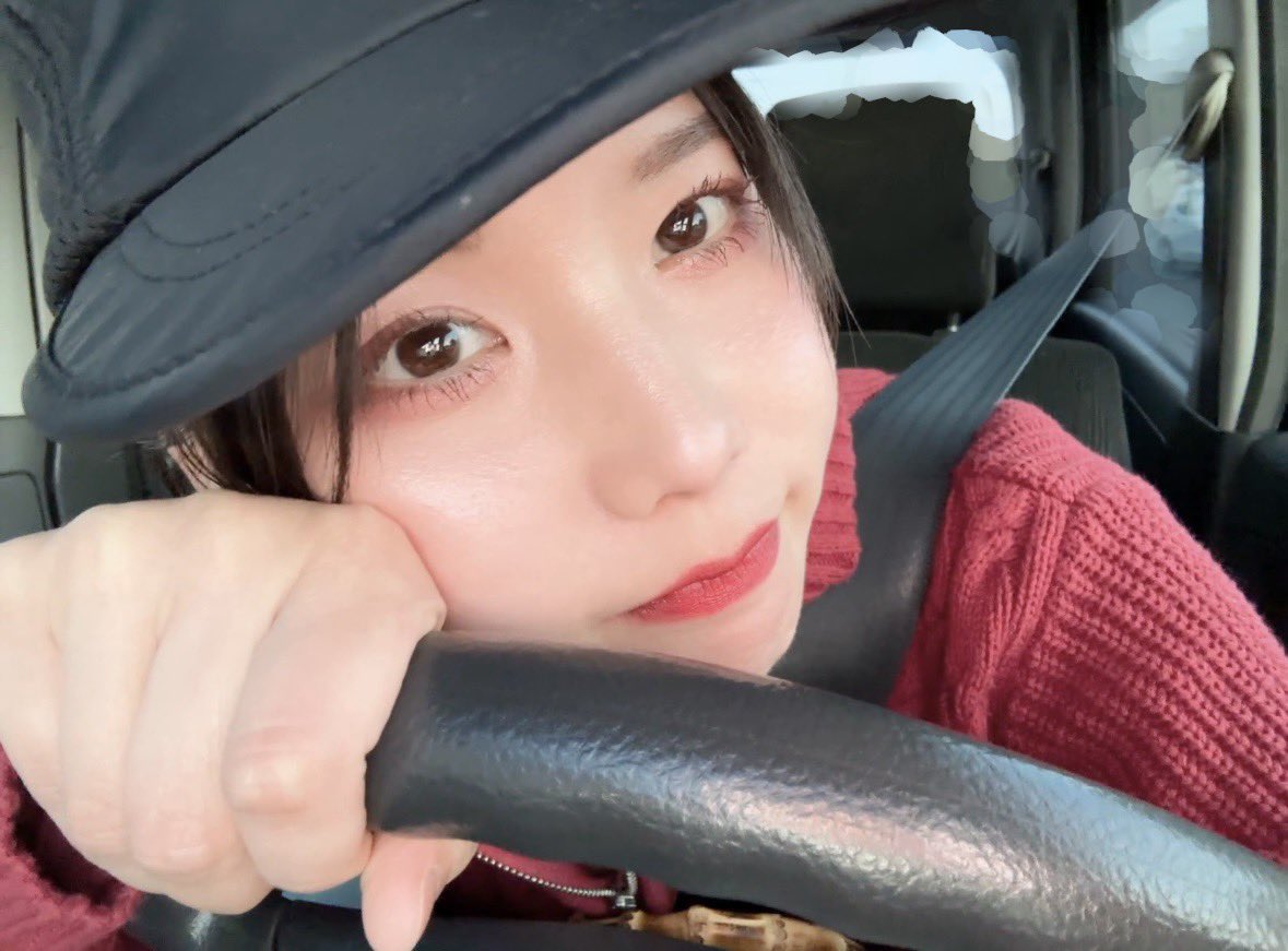 あかえす tweet media