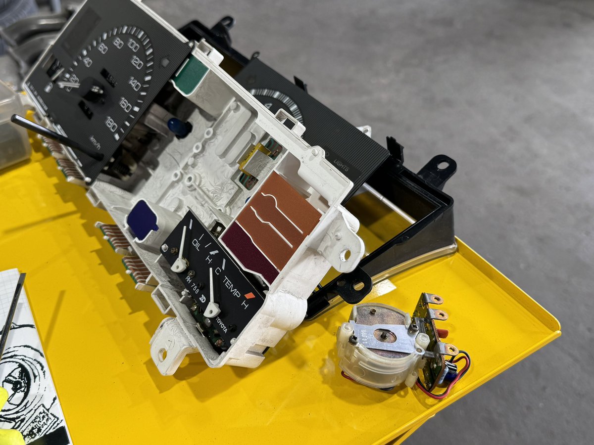 う す い tweet media