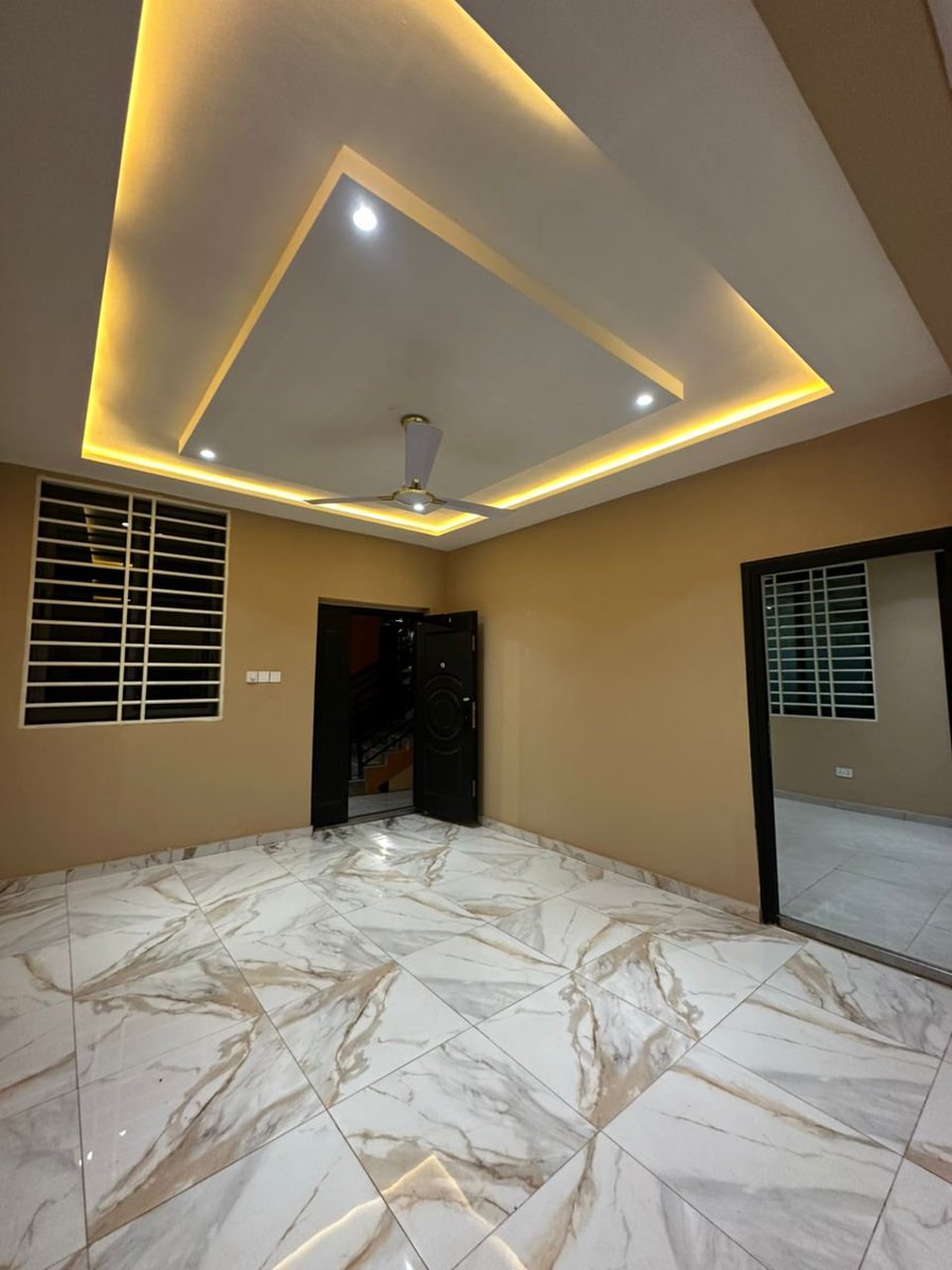 samuel_elinam's tweet photo. 2-bedroom apartment available for rent at Spintex Road, Batsona.

(1-year advance required).

Call or WhatsApp 
0243019930 https://t.co/WR7FWwADs1