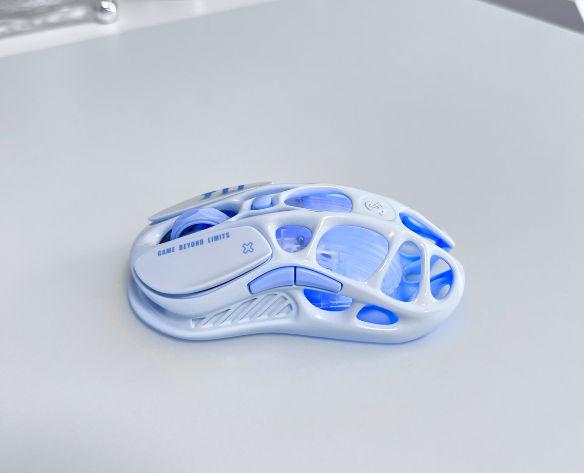 𝗛𝗔𝗖𝗛𝗜 tweet media