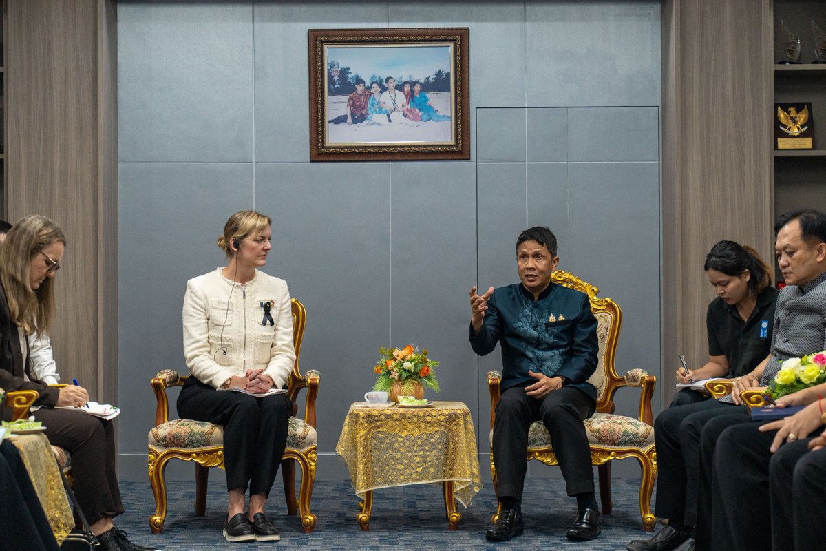 UNDPThailand's tweet photo. @UNDP x @EUinThailand x @MOIThailand เดินหน้า #SDGLocalisation ระยะที่ 2 ในนราธิวาส–ปัตตานี 🇹🇭🇺🇳🇪🇺 ส่งเสริมท่องเที่ยวยั่งยืน เศรษฐกิจชุมชน และการมีส่วนร่วมของผู้หญิง พร้อมยกระดับการรับมือปัญหาโลกรวน เพื่อส่งเสริมให้พื้นที่จังหวัดชายแดนใต้มีศักยภาพในการแข่งขัน 🌏🌱 https://t.co/tEy5r5JB8O