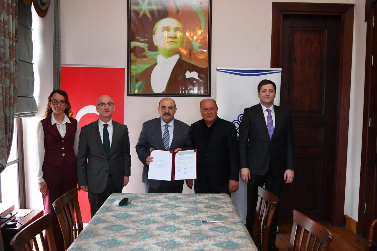 Balıkesir Valiliği tweet media