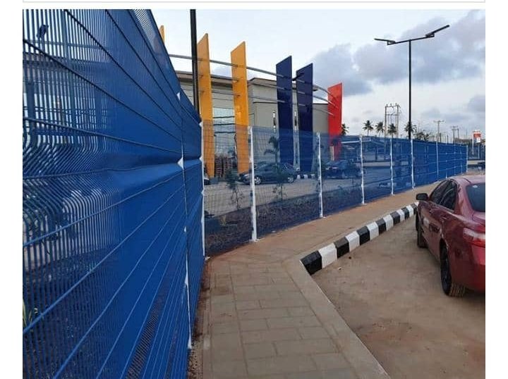 SirATM001's tweet photo. @ruffydfire We procure and supply wire mesh fence panels( See-through metal fences ) for perimeter security, demarcation , beautification etc . We also supply galvanized  razor wire that does not rust. Contact us @ 08062862556. https://t.co/cPWIEIVaD2