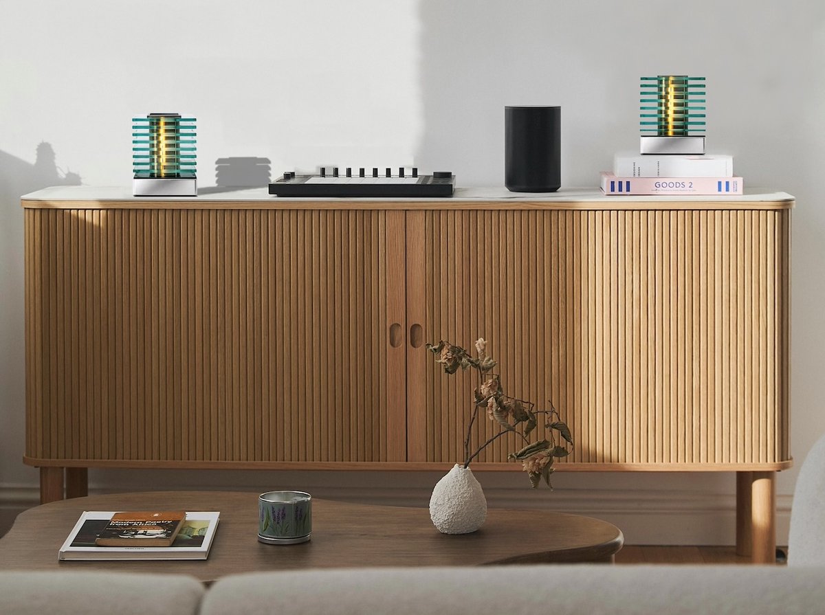 journaldesign's tweet image. Une ré-interprétation contemporaine de l’héritage Art Déco
Toutes les infos &amp;amp; images sur le Cube Lumineux ici : urlr.me/fPsSXF

#design #modernism #lighting #artdeco #lamp #cube #luminaire