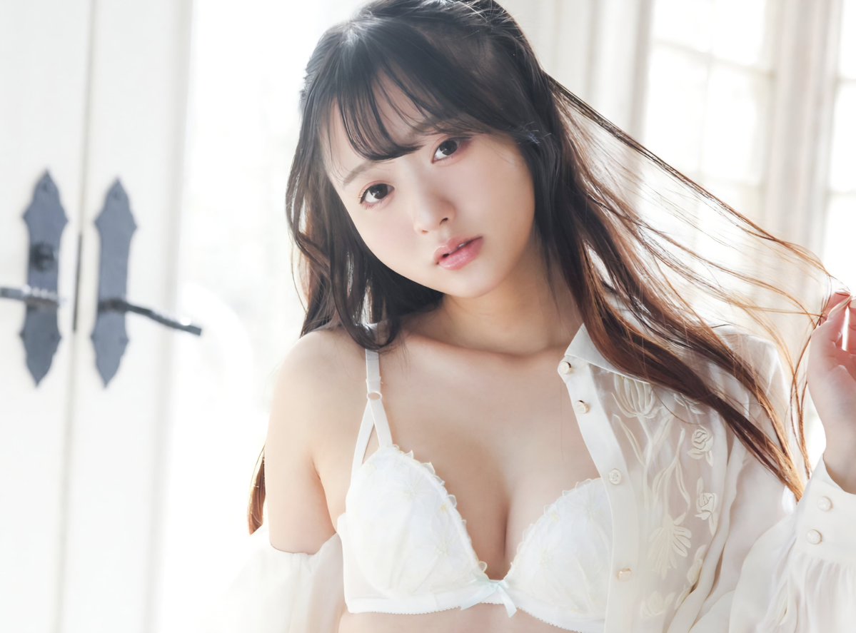 話題の子 tweet media