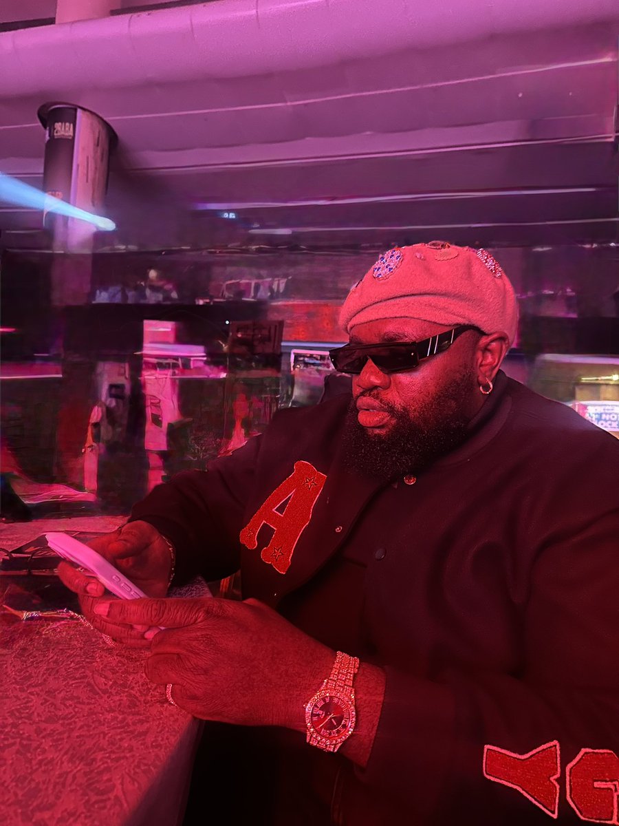 Buchi Laba tweet media