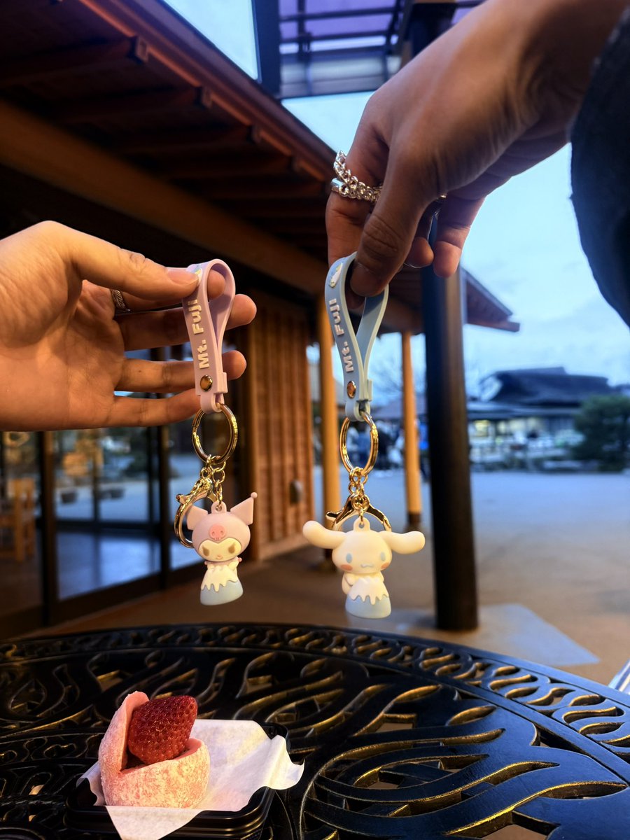 *❅·̩͙ tweet media