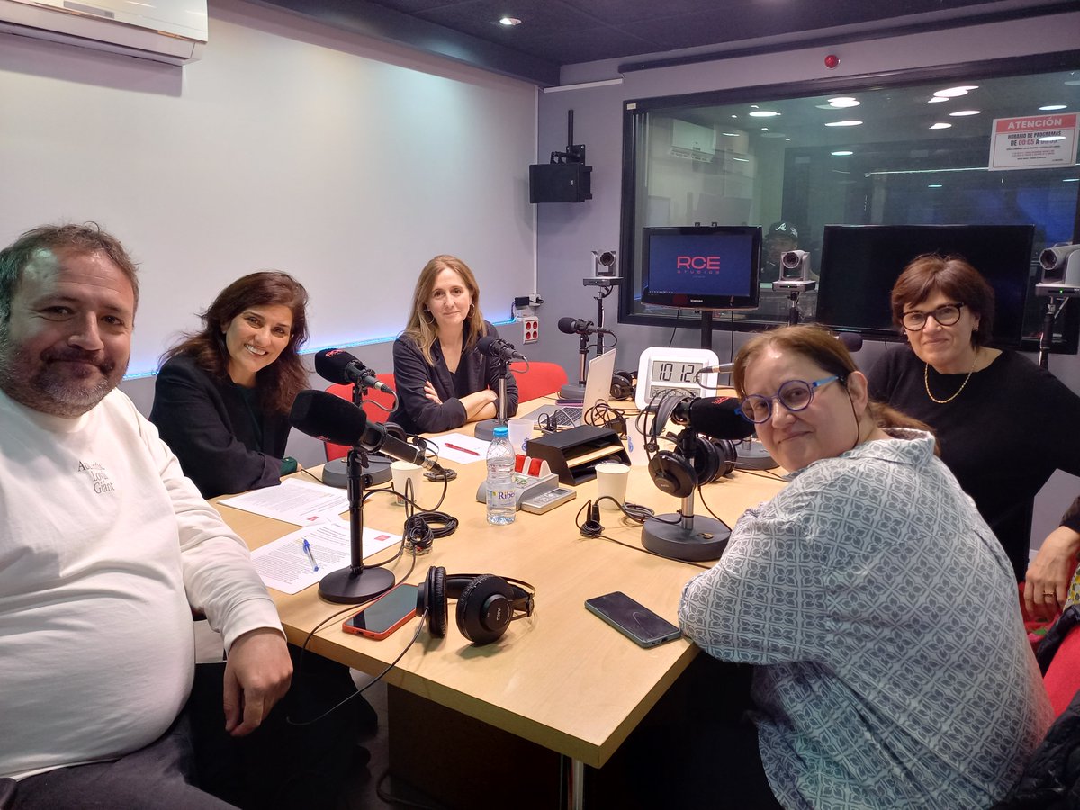 Col·legi Prof. Ciència Política i Sociologia CAT tweet media