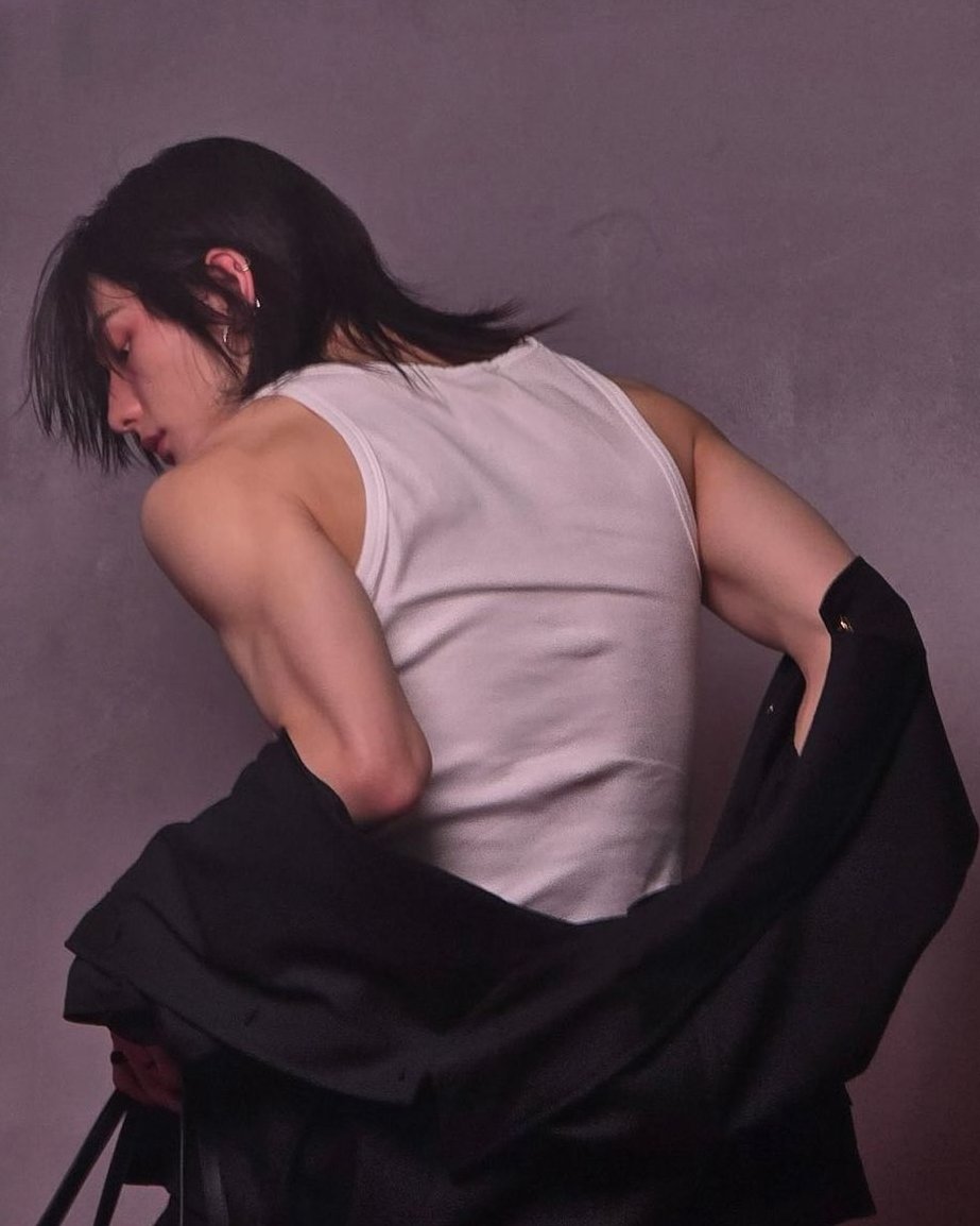 딸기 케이크 🌟Hyunjin Cartier Panther🌟 tweet media