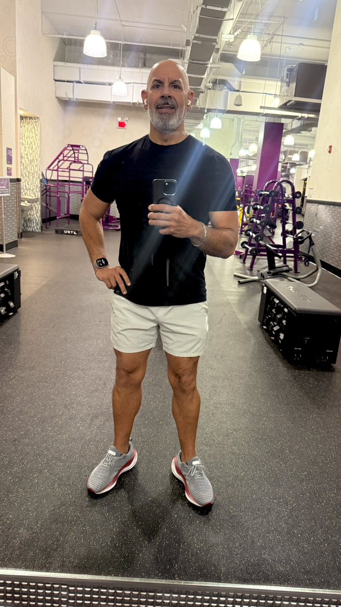 Carlos MRR tweet media