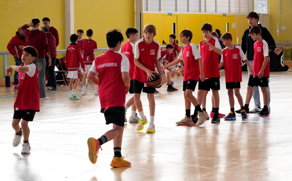 F.CántabraBaloncesto tweet media