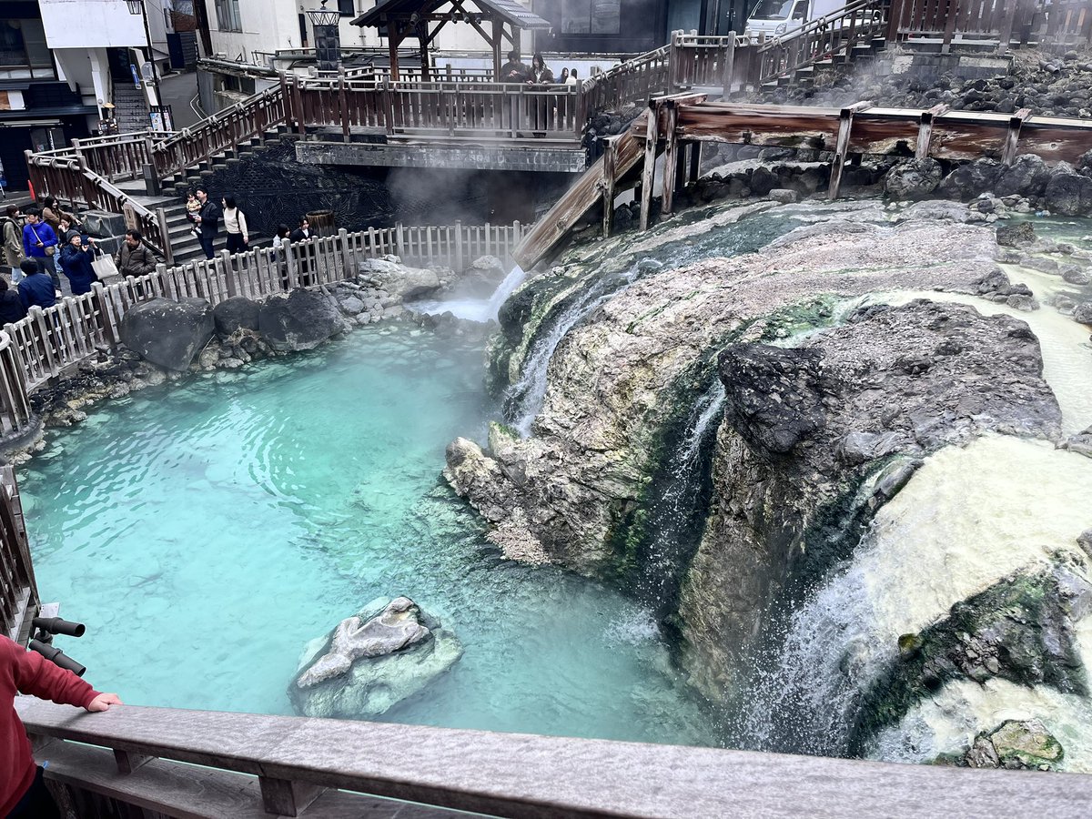 いぼ痔と切れ痔のあいだ tweet media