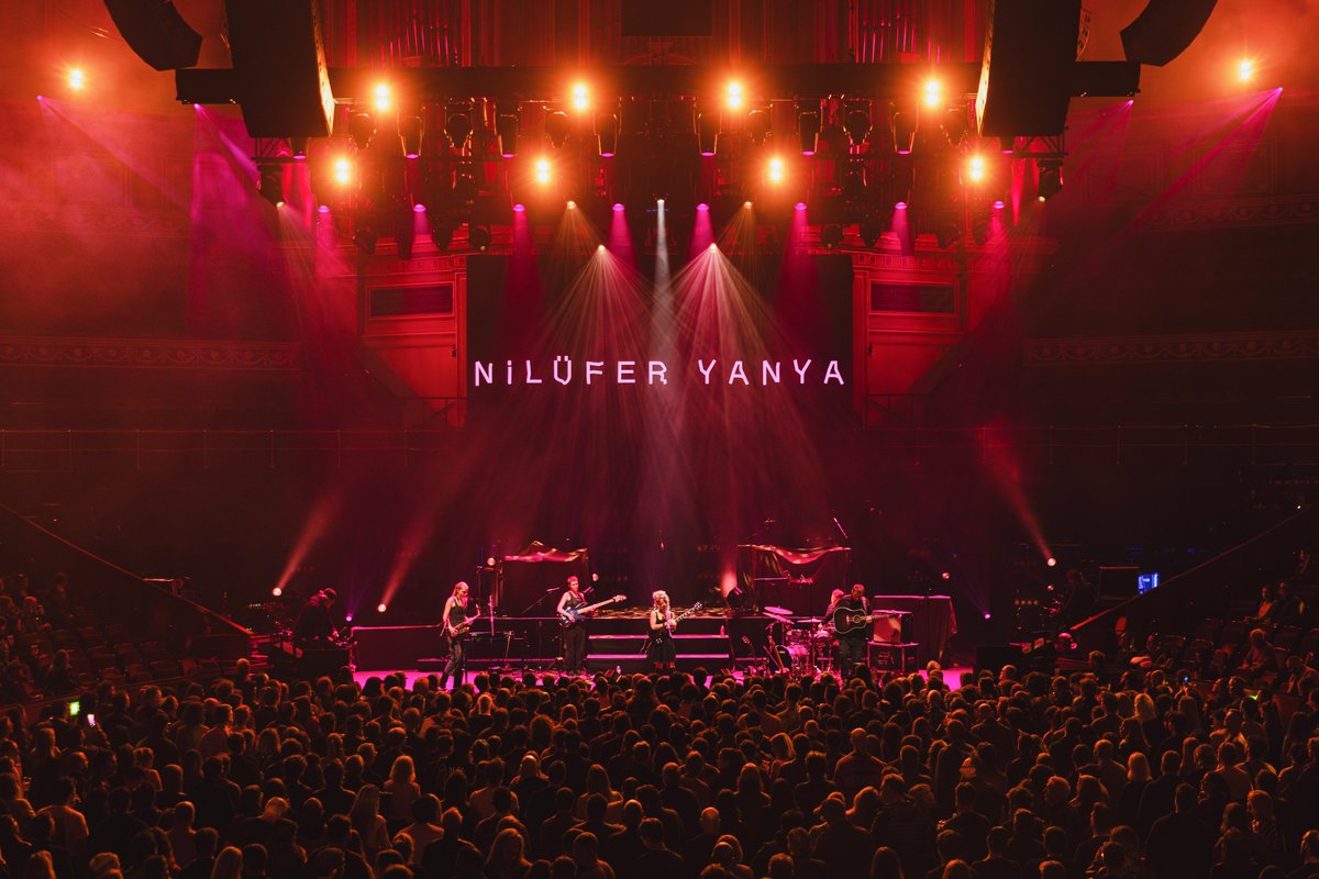 Teenage Cancer Trust tweet media