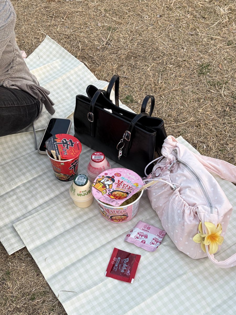 ᯓ★ 보 bo tweet media