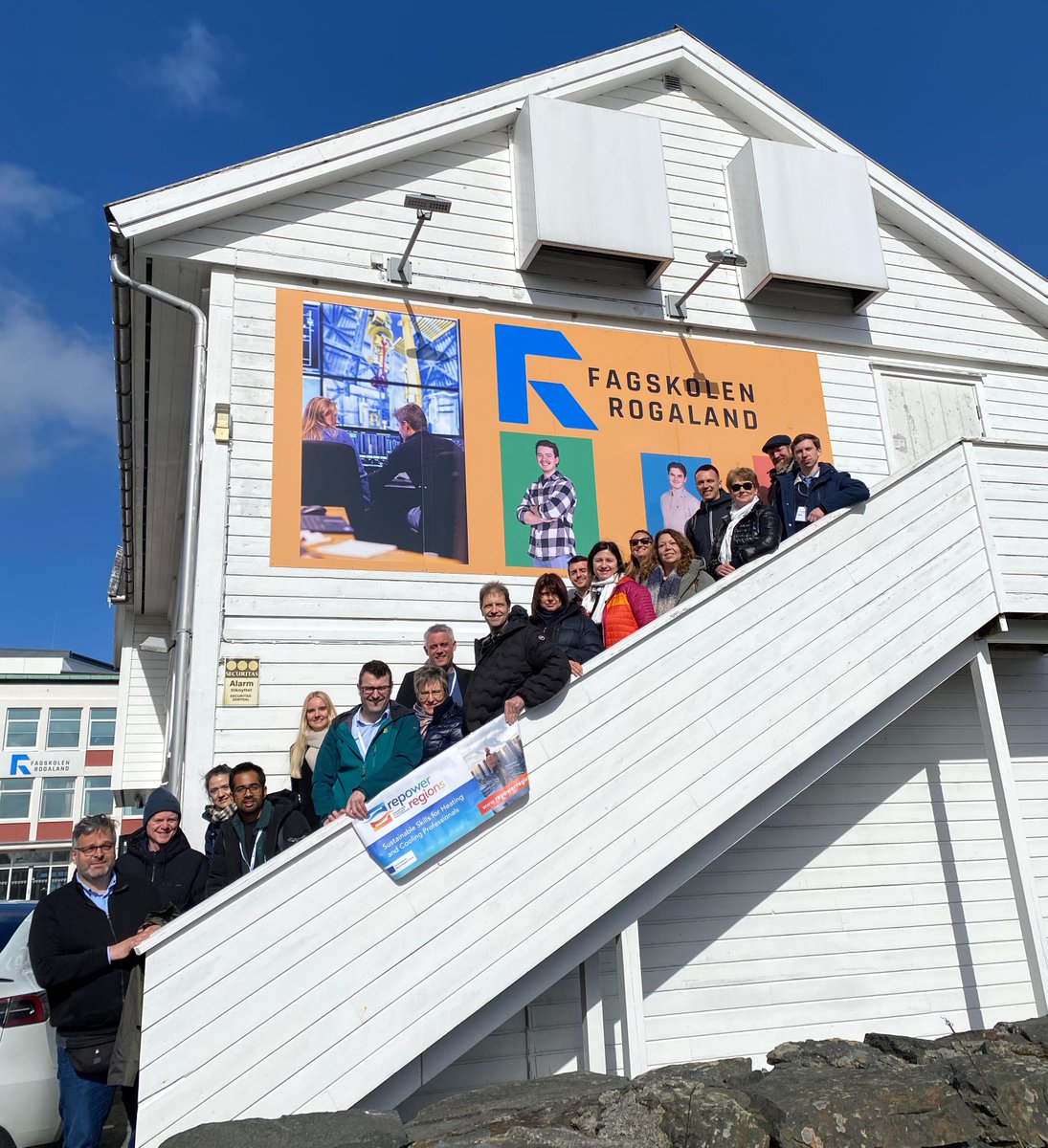FLCconstruccion's tweet photo. 📍 Reunión Transnacional de #RepowerRegions en Stavanger (Noruega 🇳🇴).
👉 Continuamos avanzando en el proyecto mediante el análisis de los progresos y la definición del plan para desarrollar materiales formativos con el fin de impulsar la descarbonización de los sistemas de calefacción y refrigeración.
🔗 Más información: https://t.co/ValT8S7Nne
#EnergíaSostenible #ErasmusPlus