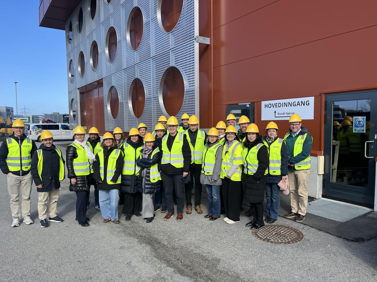 FLCconstruccion's tweet photo. 📍 Reunión Transnacional de #RepowerRegions en Stavanger (Noruega 🇳🇴).
👉 Continuamos avanzando en el proyecto mediante el análisis de los progresos y la definición del plan para desarrollar materiales formativos con el fin de impulsar la descarbonización de los sistemas de calefacción y refrigeración.
🔗 Más información: https://t.co/ValT8S7Nne
#EnergíaSostenible #ErasmusPlus