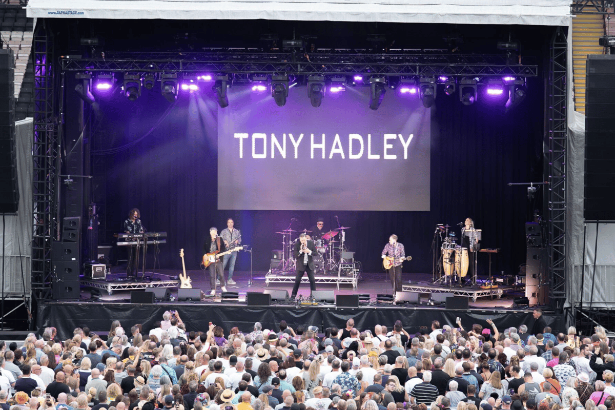 From The Libertines and Marc Almond to Sophie Ellis-Bextor and Tony Hadley, there’s something for everyone at Dundee’s Discovery Festival
trib.al/i86asH1
#AD #DiscoveryFestival #DundeeEvents #LiveMusic #SummerFestivals #Dundee #Music #Festival #Scotland