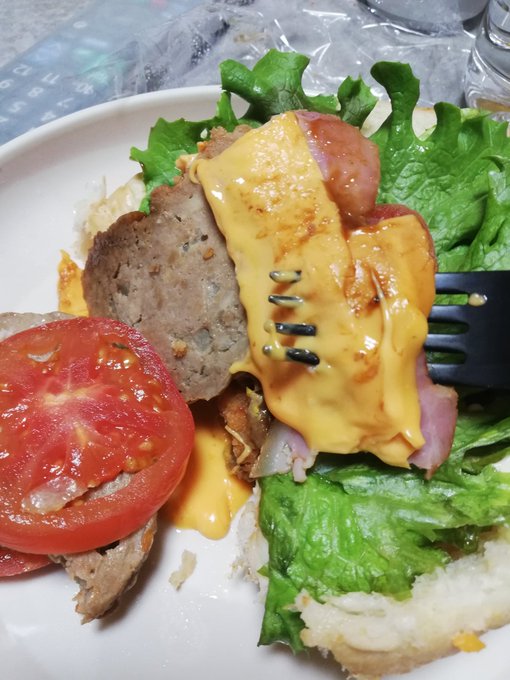 えりか tweet media