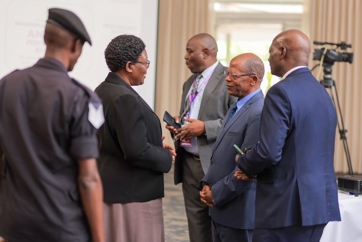 Esc_uganda's tweet image. The Hon. Dr. @MuyingoDr33246 has arrived to officiate at the ESC Performance Review, focused on strengthening performance and accountability in education service delivery. #ESCPerformanceReview #ESCUgDelivers @ps_lukwago @BukenyaLillian @Educ_SportsUg @JCMuyingo @JanetMuseveni