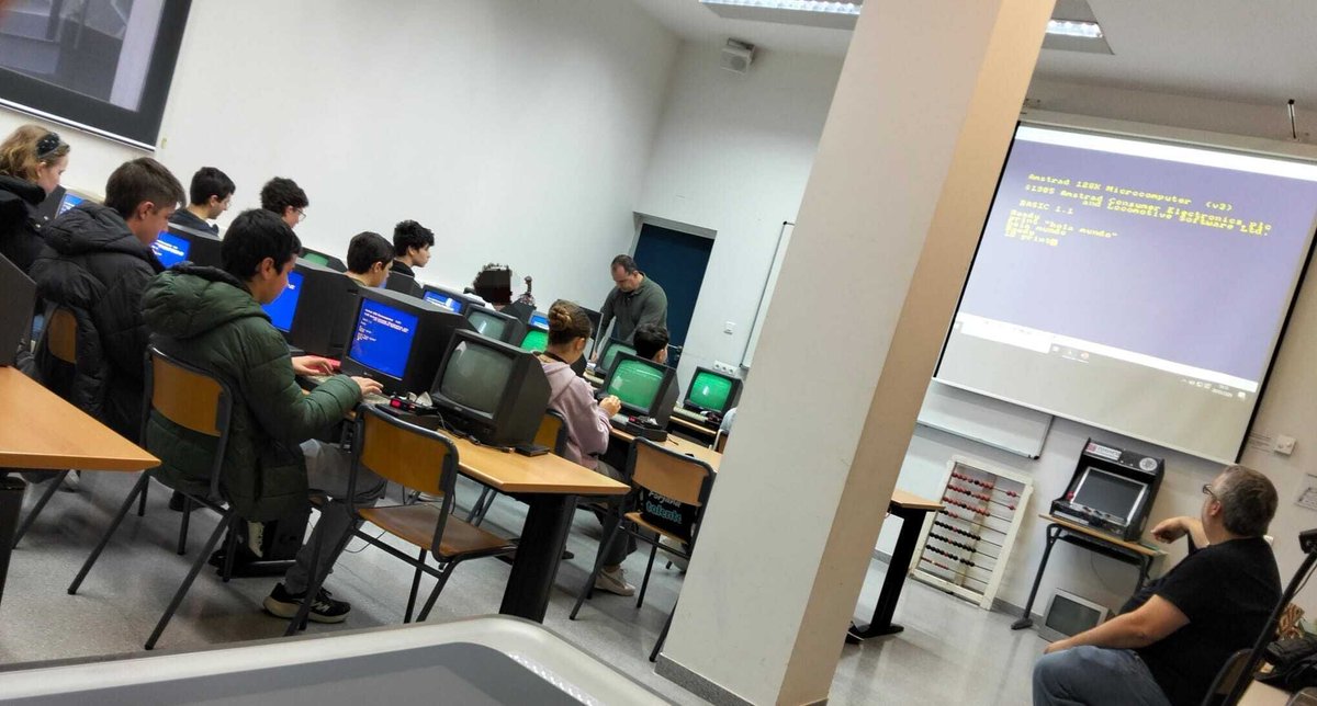 Museo de Informatica UPV tweet media