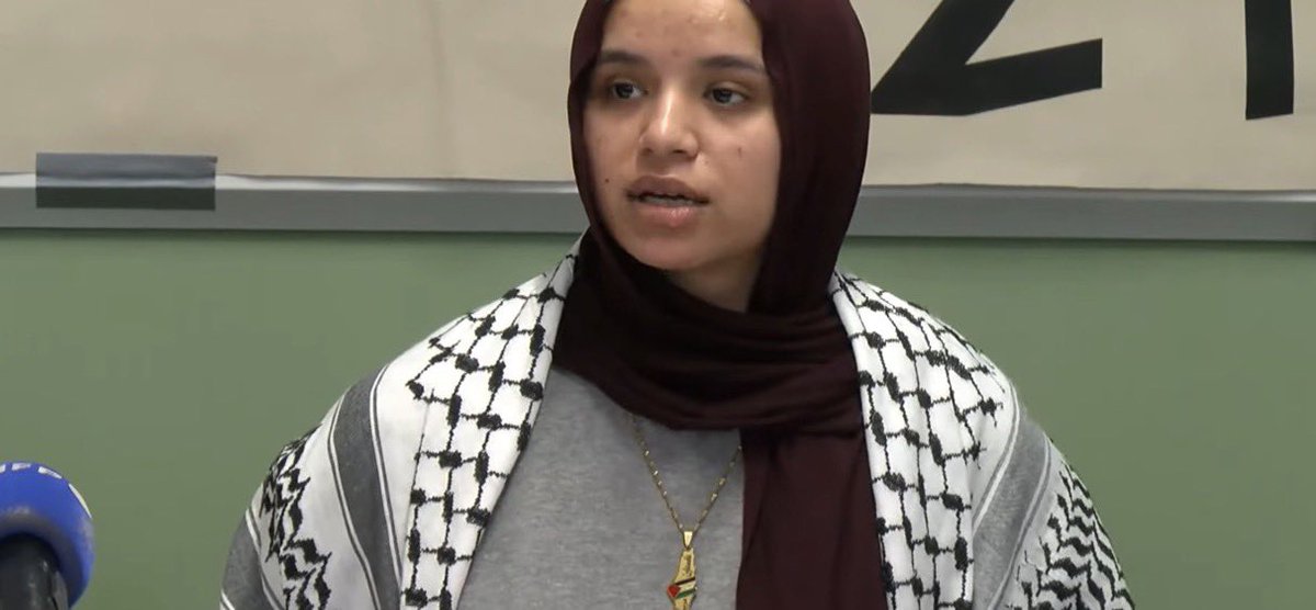 SadaeMazlomeen's tweet photo. 30 days after she was released on bail after 15 months of unlawful remand, Qusser #Filton24 is arrested at 6.20am by police [Hatfield] https://t.co/2bH7N8N0mx